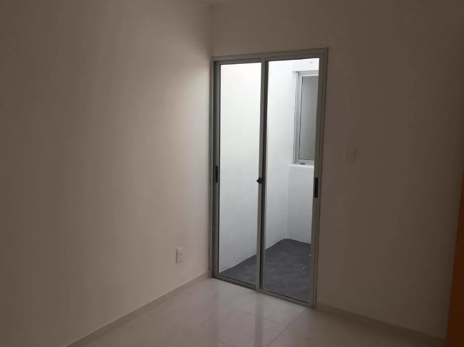 676